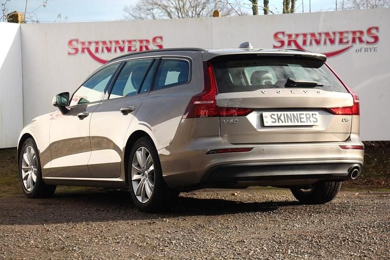 Used Volvo V60 Momentum 150 HP (110 kW) 2018 Grey Estate