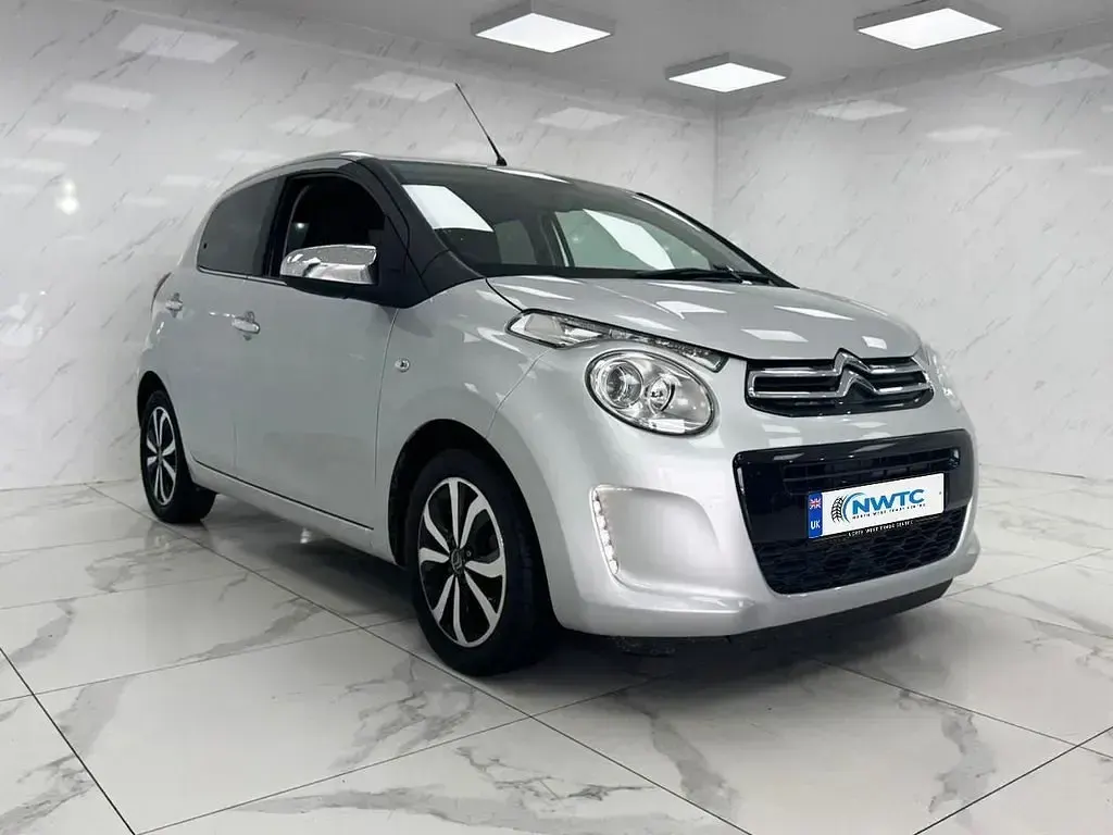 Begagnad Citroën C1 Flair 72 HK (52 kW) 2020 Grå Halvkombi