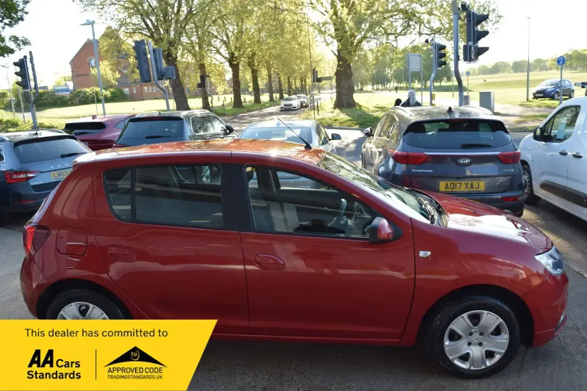 Used Dacia Sandero Lauréate 2017 Red Hatchback