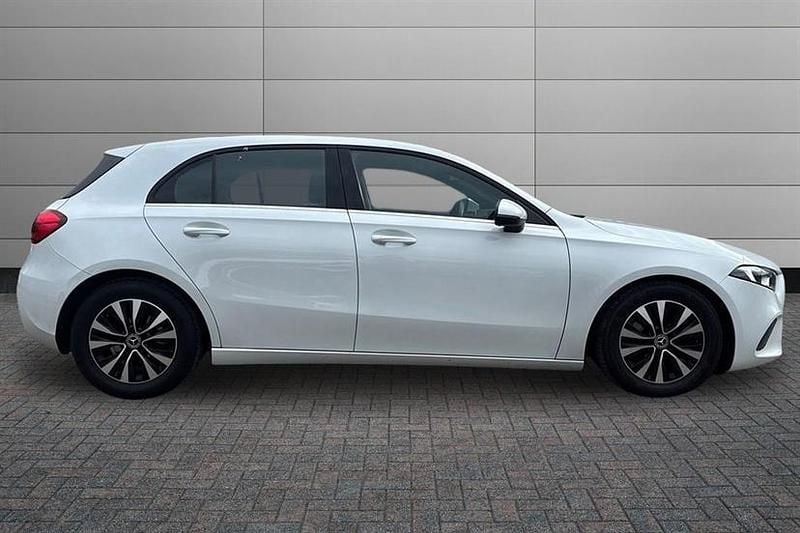 Used Mercedes A180 SE 116 HP (85 kW) 2021 Digital white Hatchback