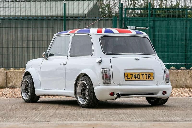 Used Rover Mini 110 HP (80 kW) 1994 White Sedan