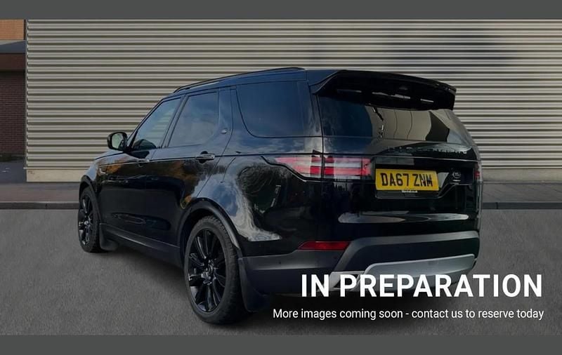 Used Land Rover Discovery 5 HSE Luxury 258 HP (189 kW) 2018 Metallic  santorini black SUV