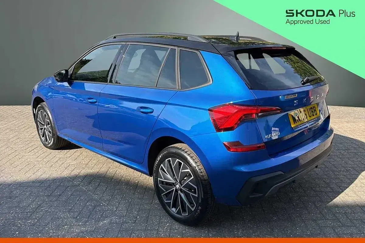 New Skoda Kamiq Design Edition 85 HP (62 kW) 2026 Race blue metallic black magic pearl effect SUV