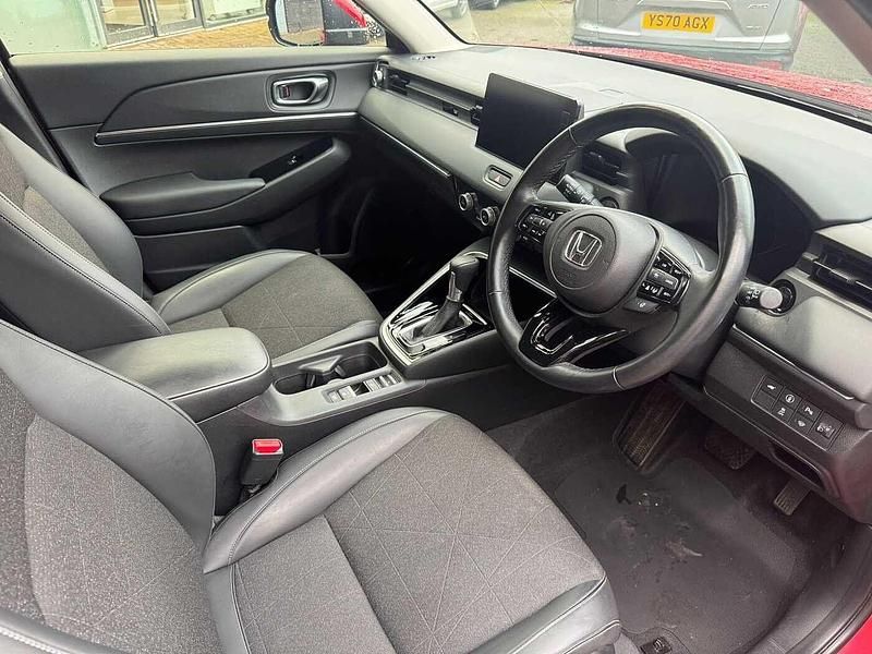 Second-hand Honda HR-V Advance 131 CP (96 kW) 2023 Roșu SUV