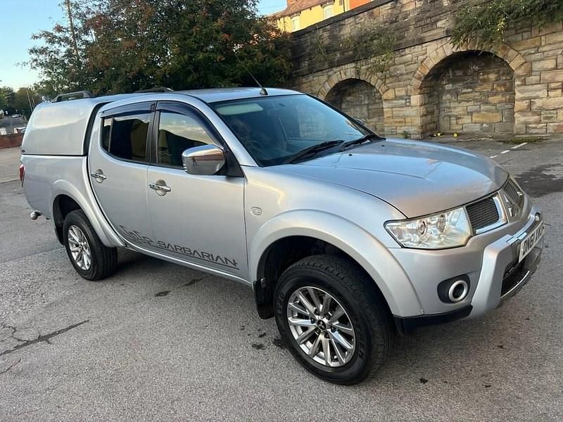Silver Used 2011 Mitsubishi L200 Pickup | £5,989 (Good price) - Image 1/4