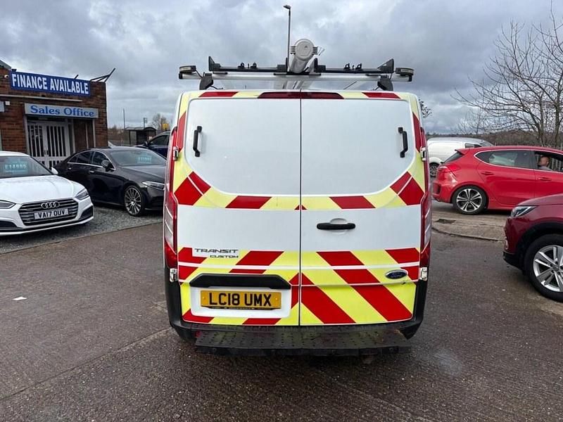 Used Ford Transit Custom 105 HP (77 kW) 2018 White Van