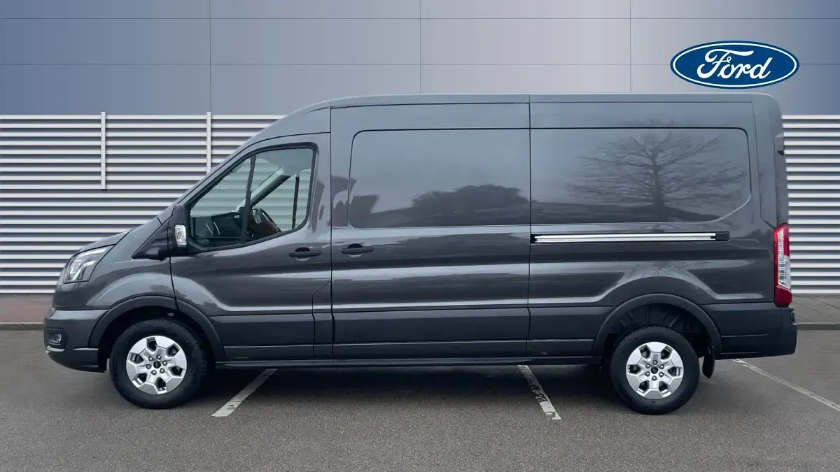 Usado Ford Transit Limited 165 CV (121 kW) 2025 Van