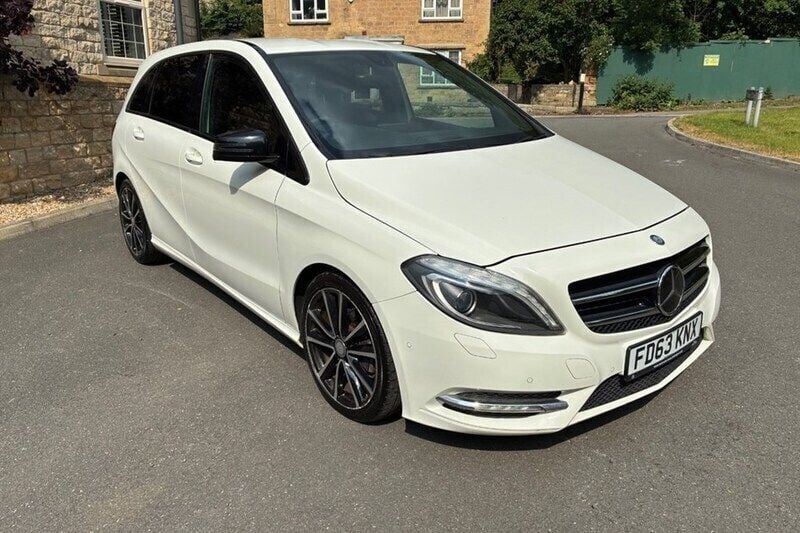 White Used 2013 Mercedes B200 MPV | £5,500 (Fair price) - Image 1/1