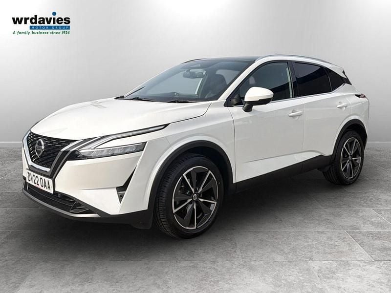 Used Nissan Qashqai Tekna 2022 Storm white SUV