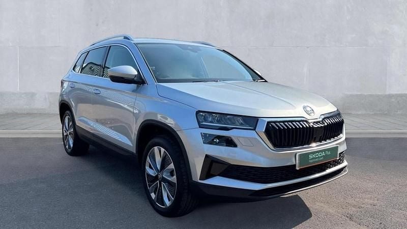 Brilliant silver Used 2024 Skoda Karoq SE L SUV | £19,995 (Good price) - Image 1/4