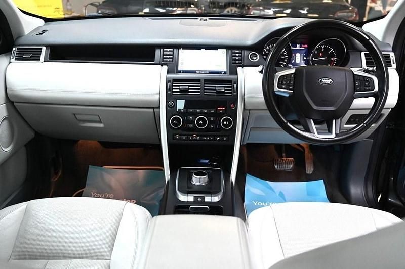 Used Land Rover Discovery Sport HSE 180 HP (132 kW) 2016 Grey SUV