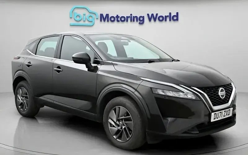 Usado Nissan Qashqai Acenta Premium 158 HP (116 kW) 2023 SUV