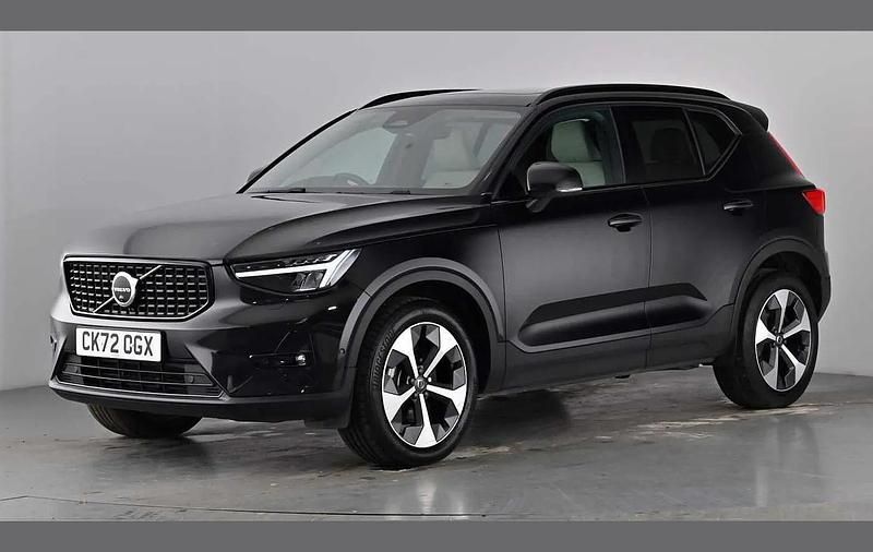 Used Volvo XC40 Ultimate 197 HP (144 kW) 2022 Onyx black SUV