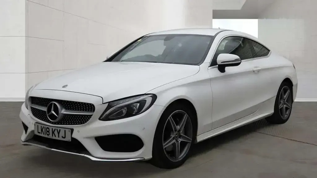 Used Mercedes C200 AMG line 2018 White Coupe