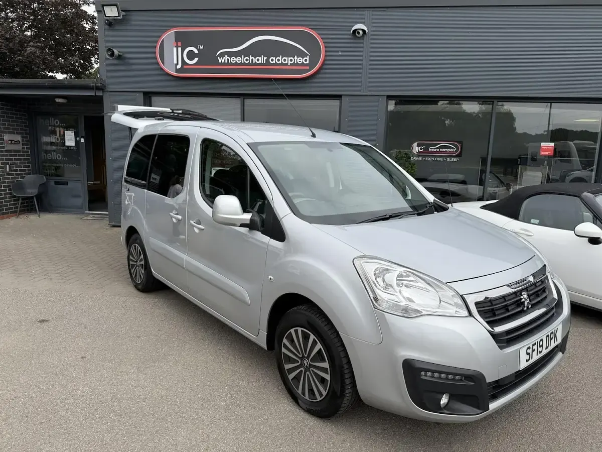 Used Peugeot TePee Active 2019 Silver MPV