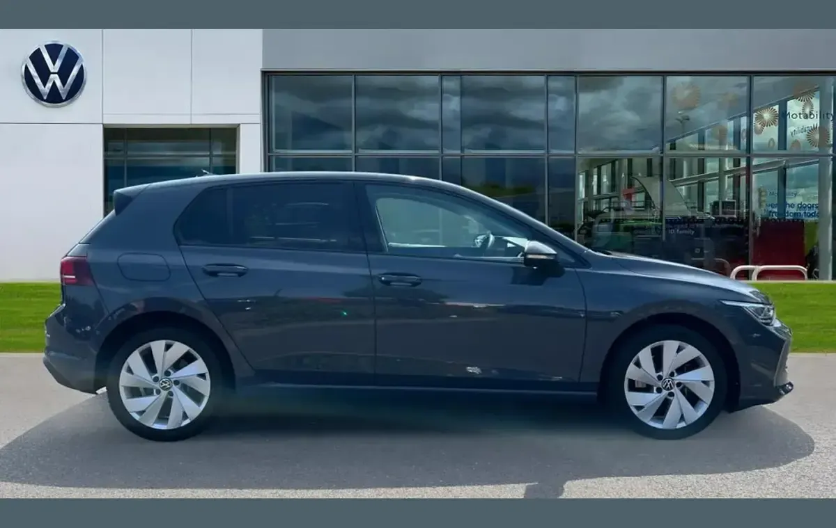 Used VW Golf VIII Match 200 HP (147 kW) 2025 Grey Hatchback