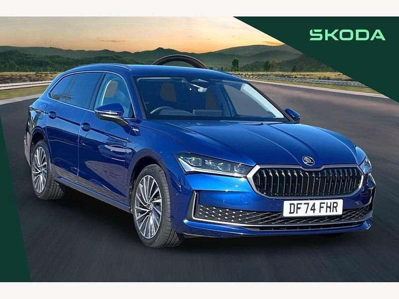 Blue Used 2025 Skoda Superb Estate | £36,990 - Image 1/3