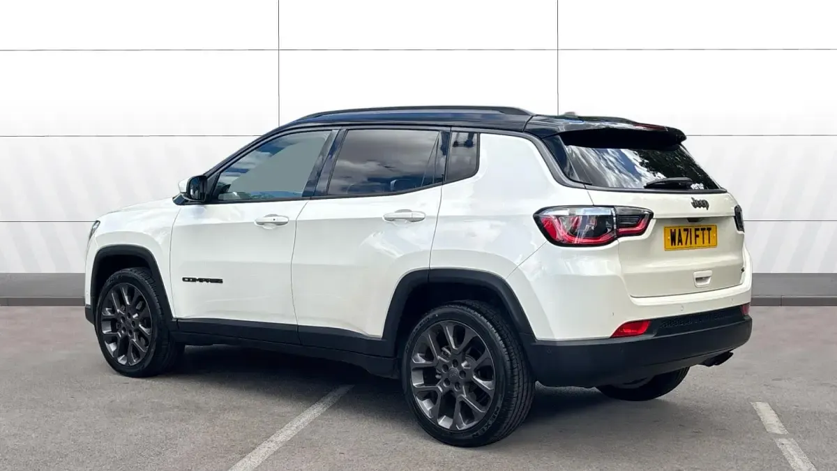 Used Jeep Compass 140 HP (102 kW) 2021 White/black SUV