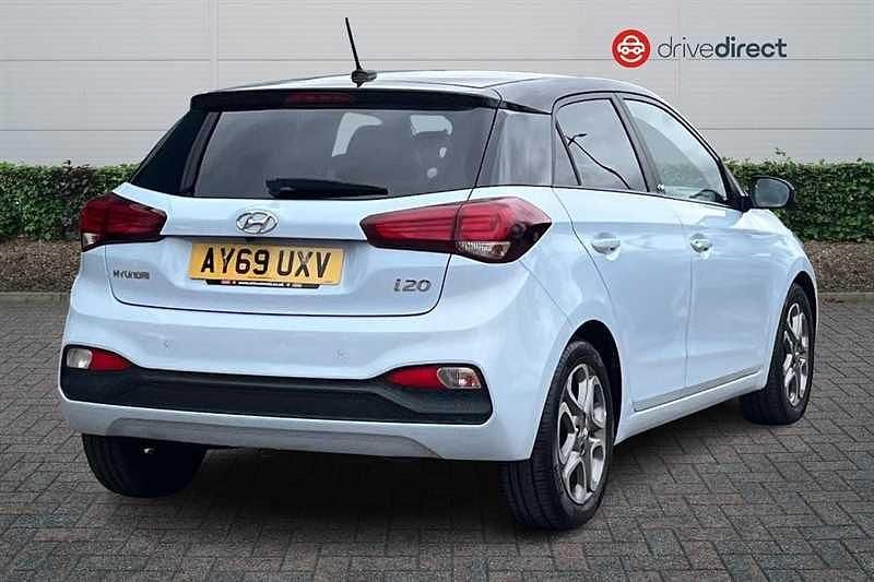 Used Hyundai i20 84 HP (61 kW) 2019 Grey Hatchback