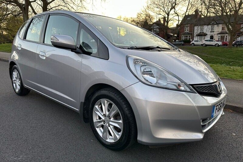 Silver Used 2011 Honda Jazz ES Hatchback | £6,295 (Fair price) - Image 1/1