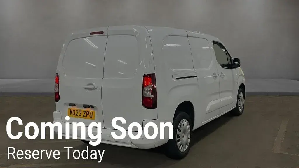 Used Vauxhall Combo 100 HP (73 kW) 2023 White MPV