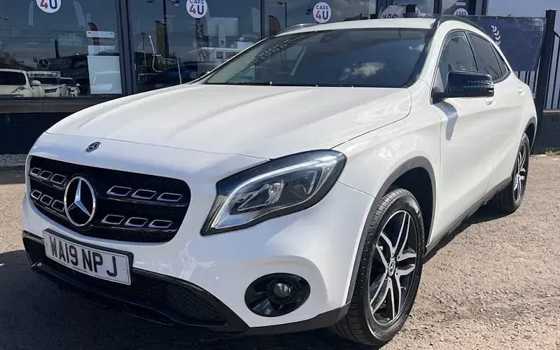 Used Mercedes GLA180 Urban 122 HP (89 kW) 2020 SUV
