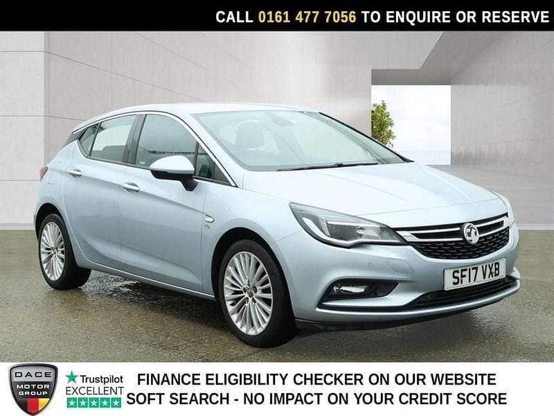 Used Vauxhall Astra Elite 150 HP (110 kW) 2017 Silver Hatchback