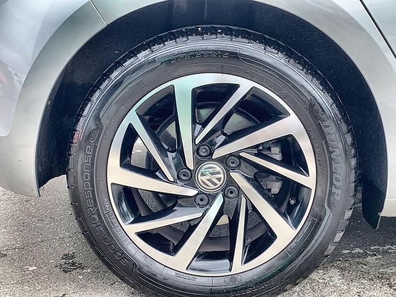 Usado VW Golf VII Match 2019 Prateado Citadino