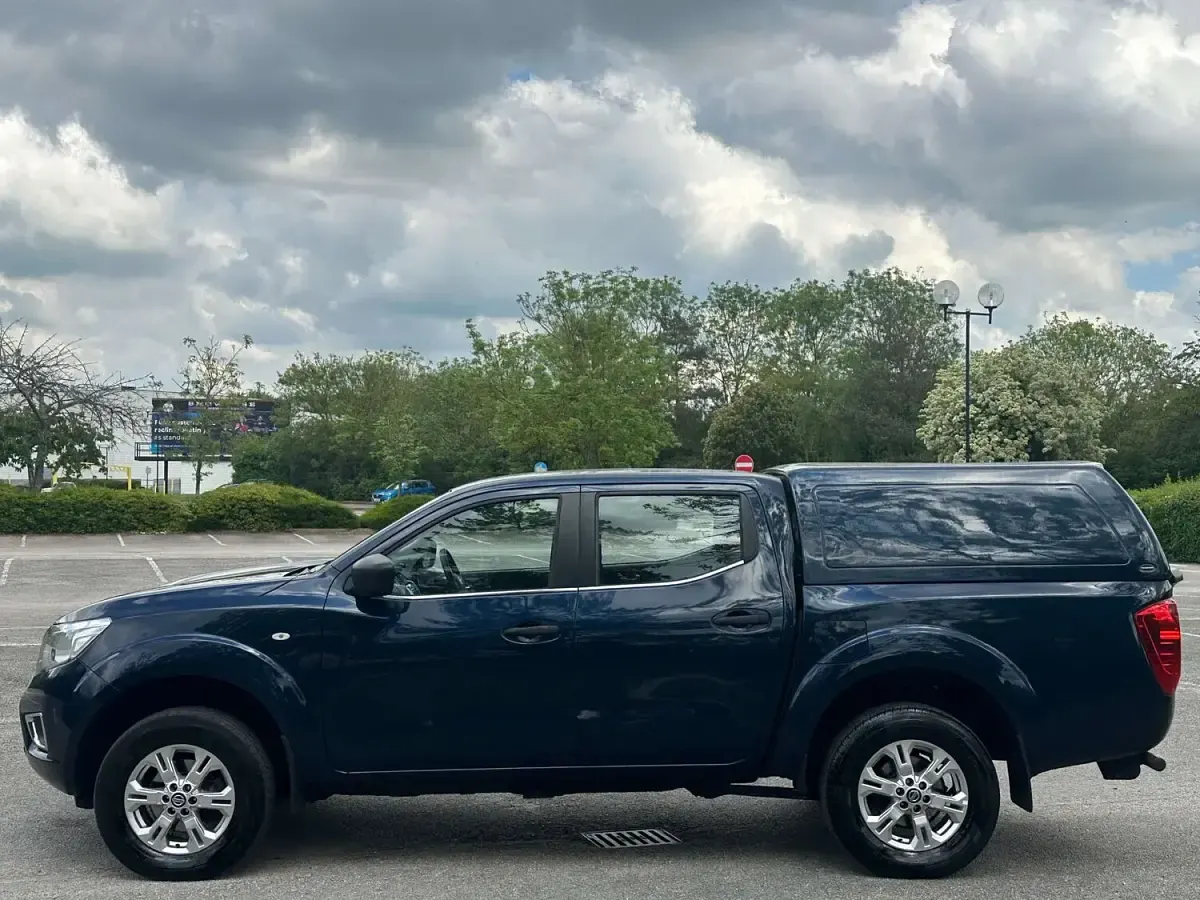 Used Nissan Navara Acenta 2021 Blue Pickup