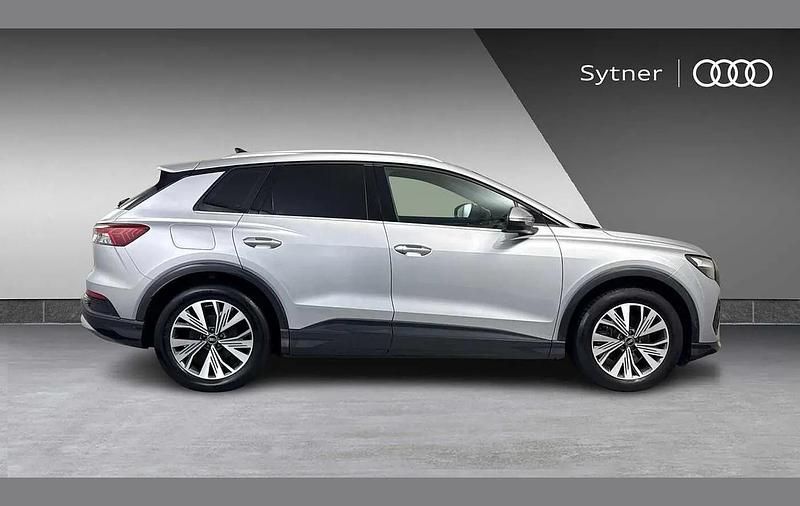 Used Audi Q4 e-tron Sport 125 kW (170 HP) 2022 Silver SUV