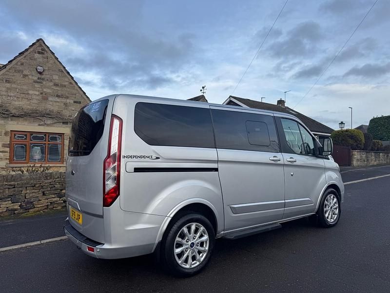 Used Ford Tourneo Custom Titanium 2019 Silver Van