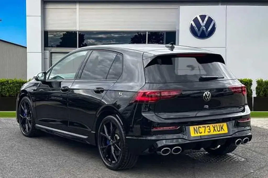 Used VW Golf VIII R 320 HP (235 kW) 2024 Black Hatchback