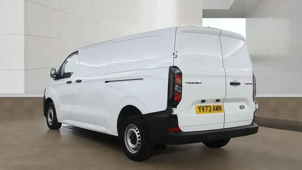 Used Ford Transit Custom S 134 HP (98 kW) 2024 White Van