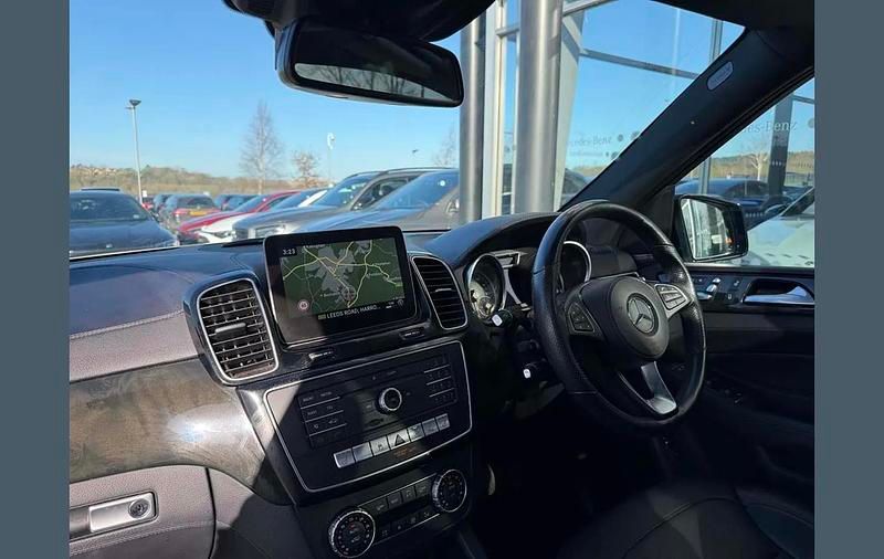 Used Mercedes GLS350 AMG line 254 HP (186 kW) 2018 White SUV