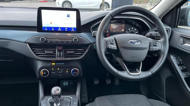 Used Ford Focus Active 123 HP (90 kW) 2021 Blue Hatchback
