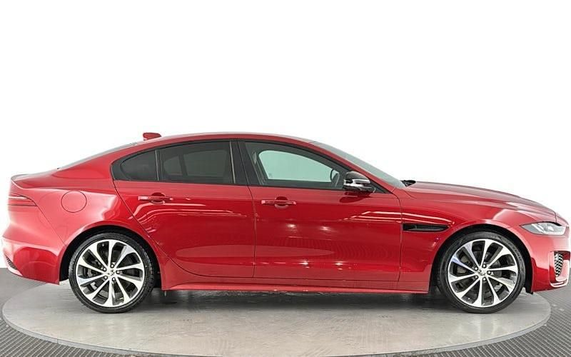 Begagnad Jaguar XE R-Dynamic 204 HK (150 kW) 2023 Sedan