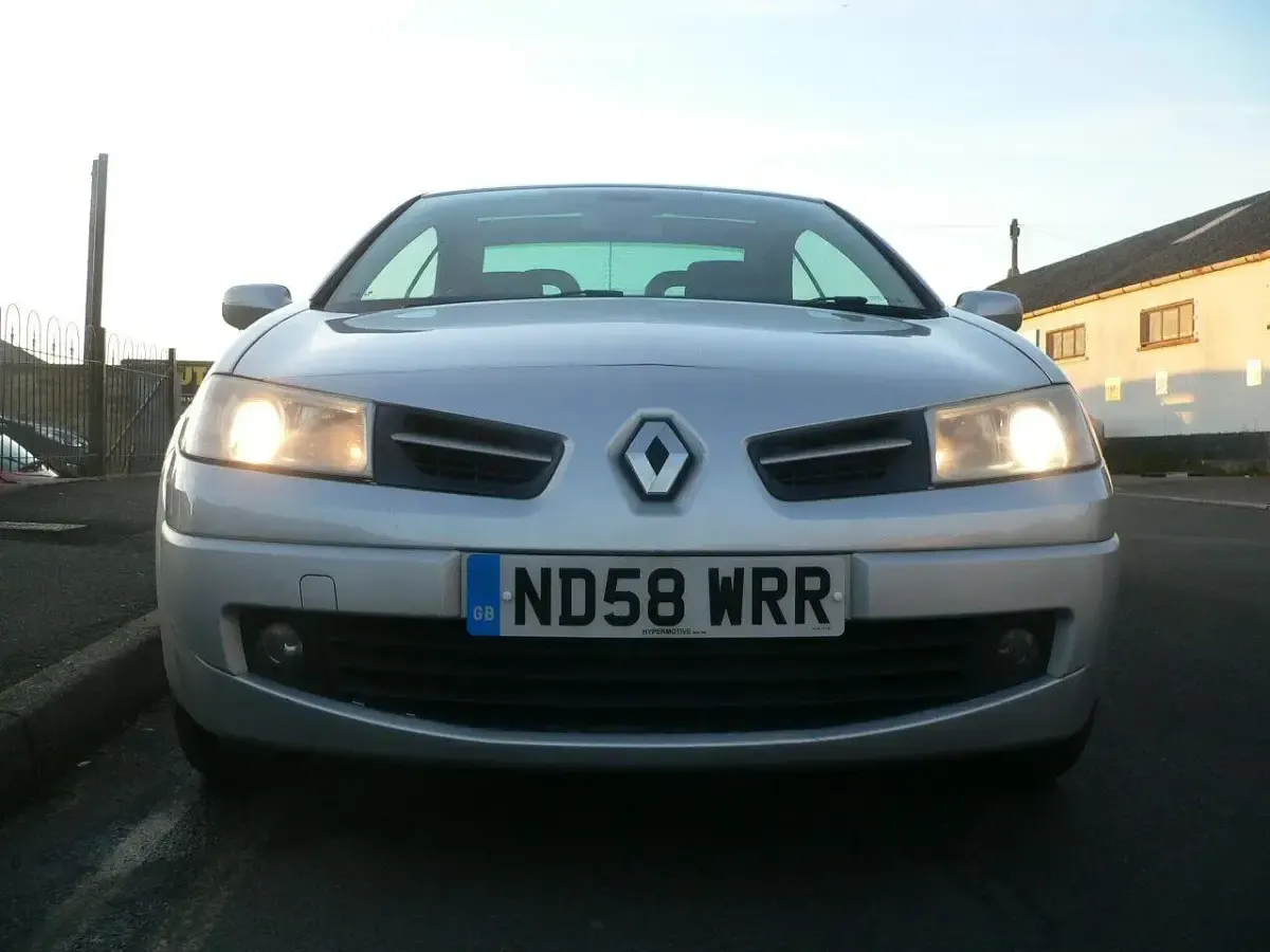 Used Renault Mégane Cabriolet Dynamique 2008 Silver Cabriolet