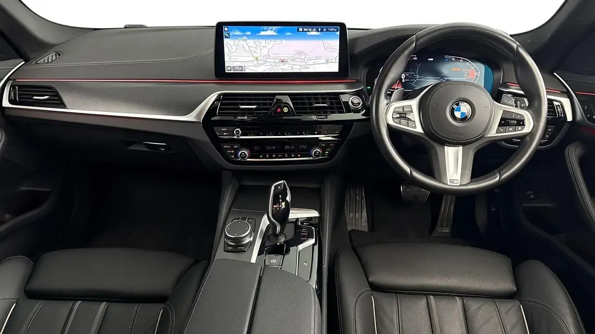 Used BMW 520 M Sport 187 HP (137 kW) 2023 Grey Estate
