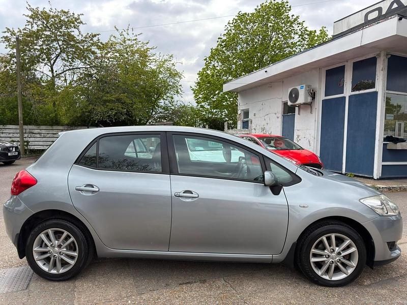 Used Toyota Auris 2009 Silver Hatchback