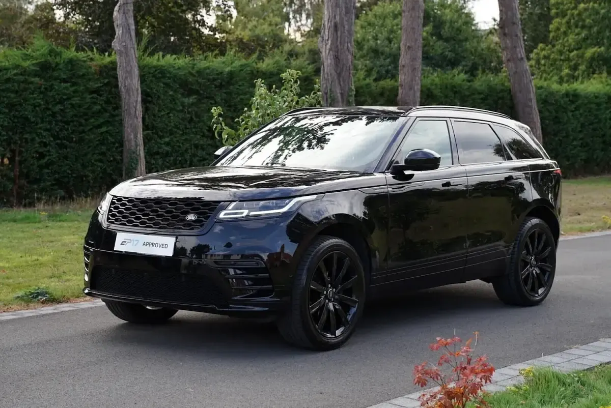 Used Land Rover Range Rover Velar SE Dynamic 177 HP (130 kW) 2019 Black SUV