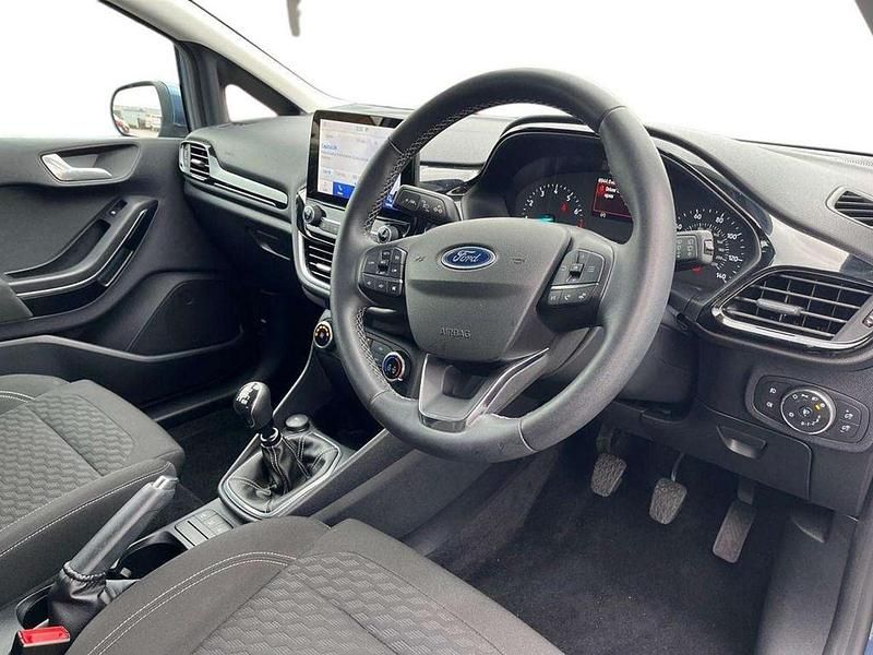 Used Ford Fiesta Titanium 99 HP (72 kW) 2023 Blue Hatchback