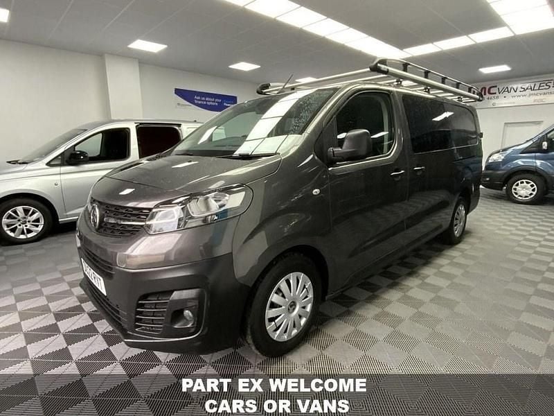 Used Vauxhall Vivaro 145 HP (106 kW) 2022 Grey MPV