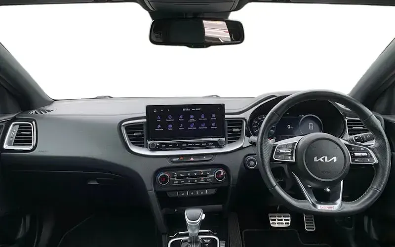 Used Kia ProCeed GT-Line S 160 HP (117 kW) 2021 White Estate