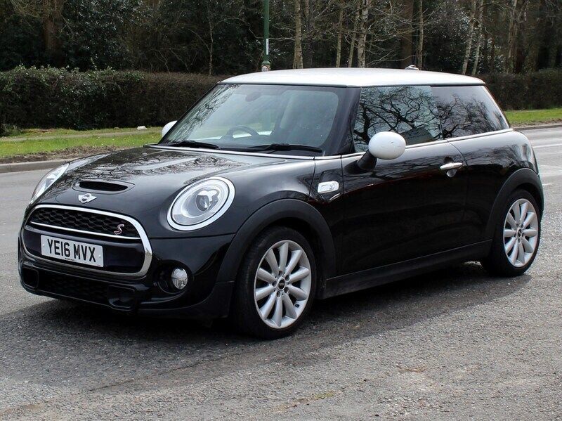 Black Used 2016 Mini Cooper SD Hatch Hatchback | £8,750 (Good price) - Image 1/4