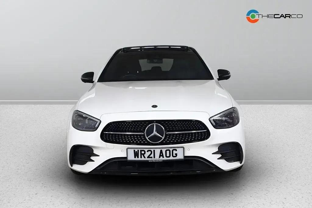 Used Mercedes E220 AMG line 194 HP (142 kW) 2021 White Estate