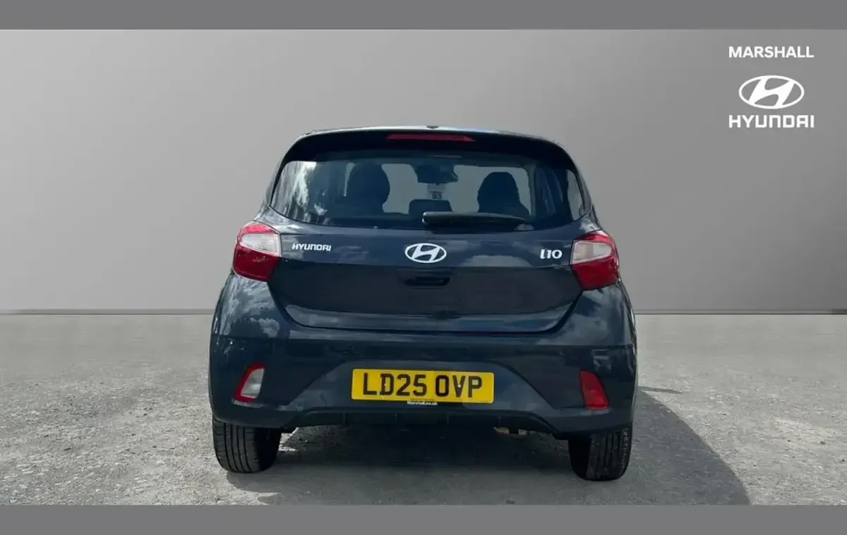 Used Hyundai i10 Advanced 63 HP (46 kW) 2025 Grey Hatchback