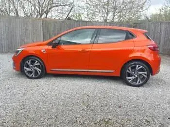 Used Renault Clio RS Line 90 HP (66 kW) 2023 Orange Hatchback