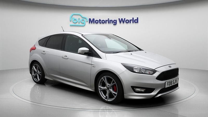 Used 2018 Ford Focus ST-Line X | £10,385 (Good price) - Image 1/4