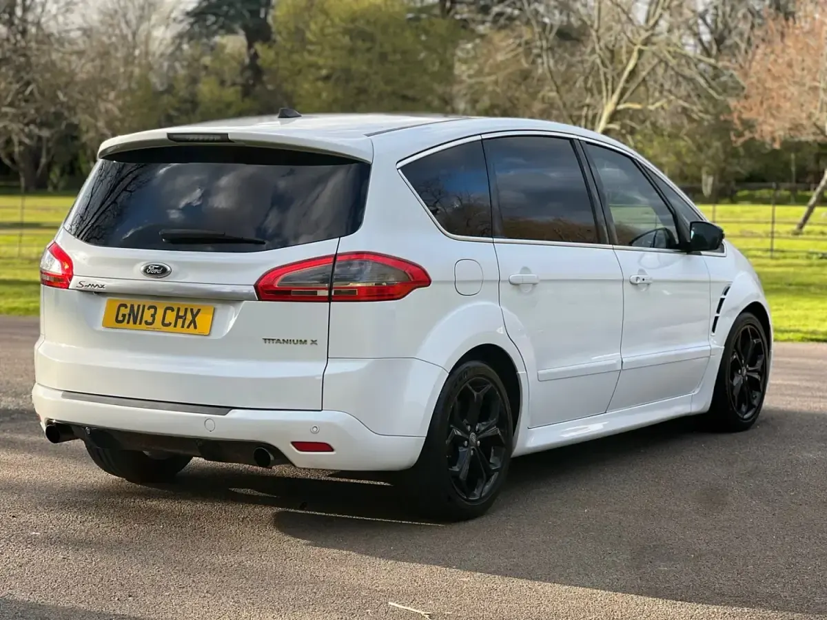 Usado Ford S-MAX Titanium X 200 HP (147 kW) 2013 Branco Monovolume