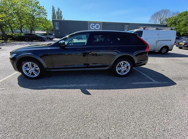Used Volvo V90 CC 2017 Black Estate